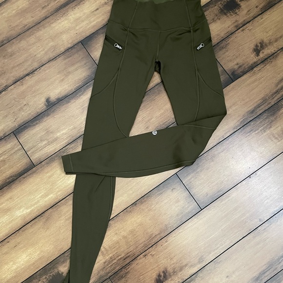 Lululemon lot - Picture 12 of 14